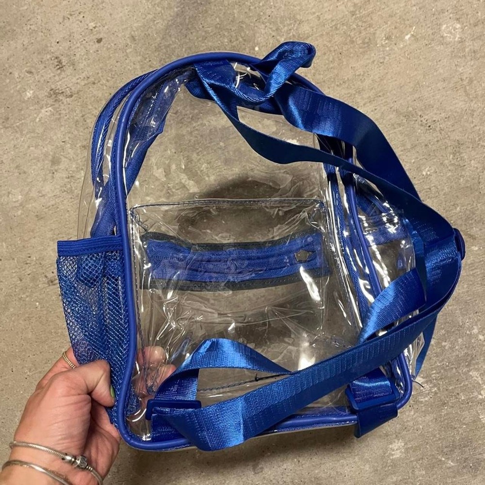 Clear backpack - Picture 2 of 2